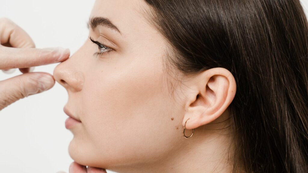 Descubriendo la Rinoplastia Ultrasónica: ¿Por qué es Diferente? rinoplastia-ultrasonica-1-1024x576