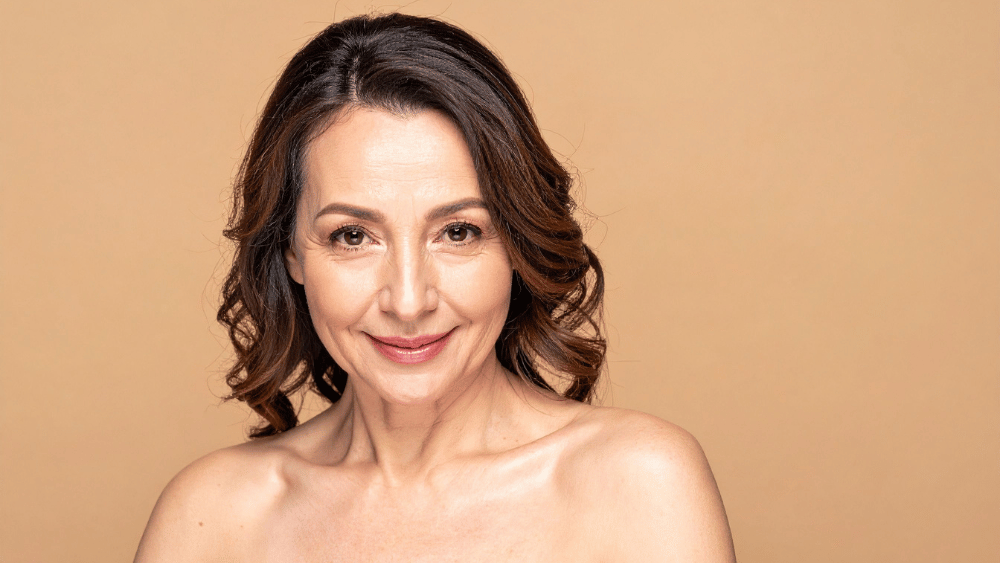 Tipos de lifting facial: qué técnica necesita cada rostro y cada edad Tipos de lifting facial: qué técnica necesita cada rostro y cada edad facelift-mujer-madura